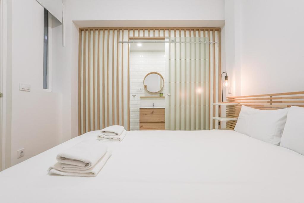 Modern Duplex-2Bedrooms 3Baths-Palacio Madrid Esterno foto